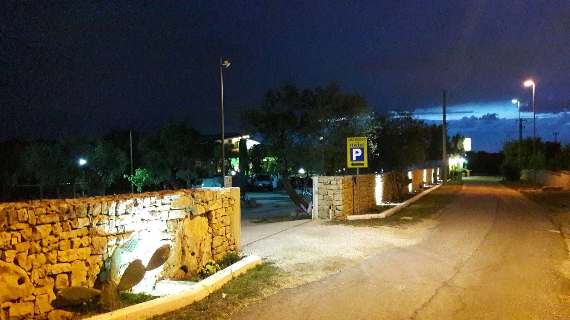 Hotel Villa Pirotta Sannicandro di Bari Extérieur photo