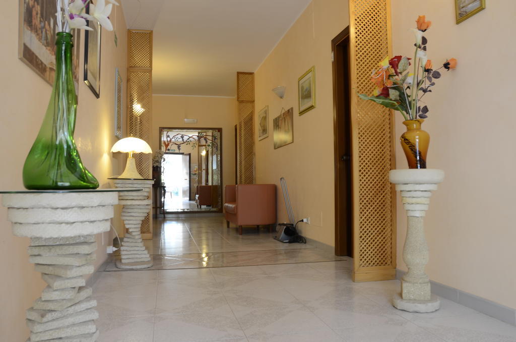 Hotel Villa Pirotta Sannicandro di Bari Extérieur photo