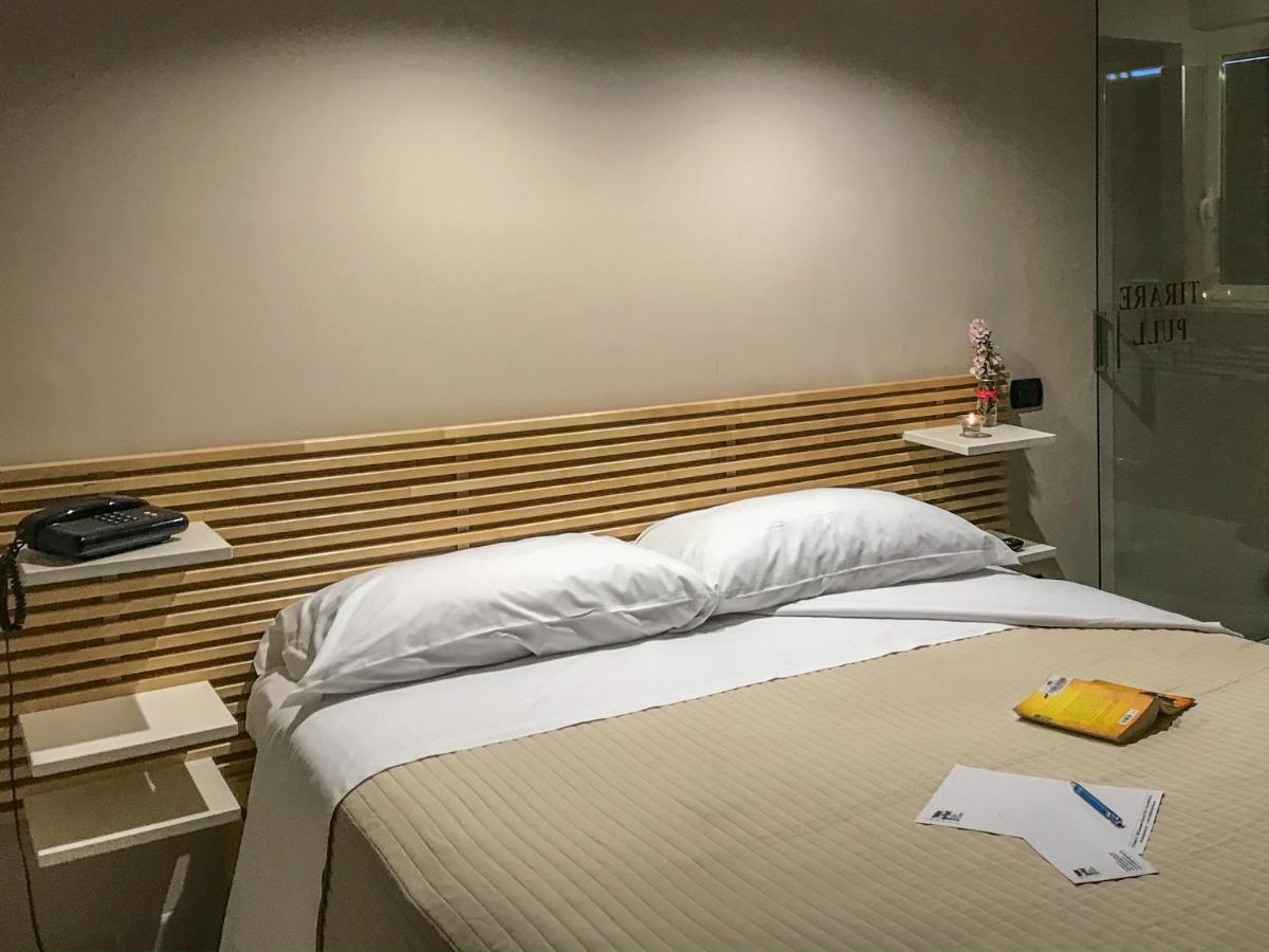 Hotel Villa Pirotta Sannicandro di Bari Extérieur photo